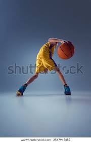 英媒：热刺队长罗梅罗累计5张黄牌停赛，防线或将面临挑战