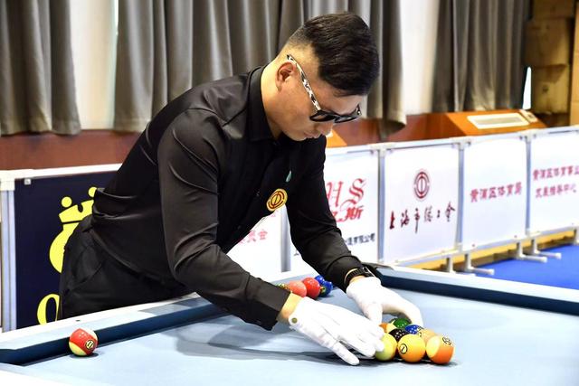 在前几个赛 在前几个赛